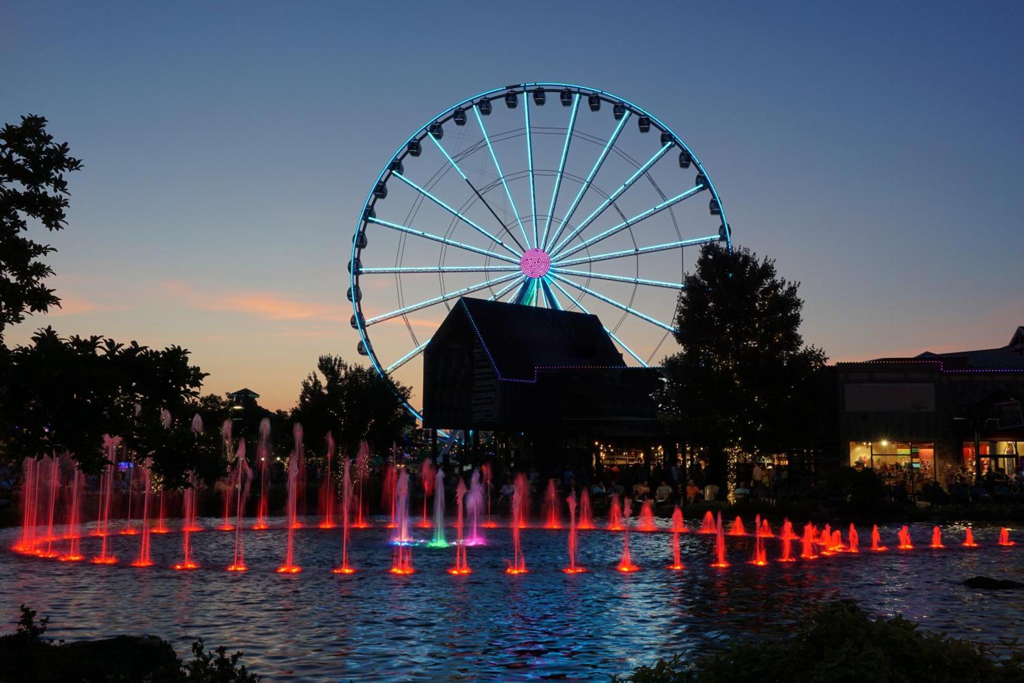 Forever Yours, Hot Tub, 1089 Of Free Attraction Tickets For Each Paid Day, Dollywood And More Pigeon Forge Exterior photo